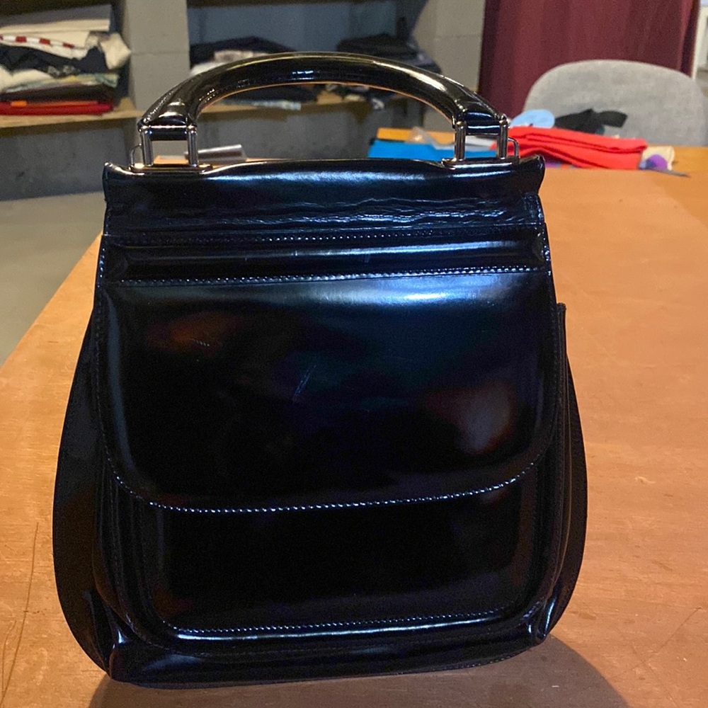 Vintage SUAREZ New York black patent Leather Purse Bag Handbag Tote.
